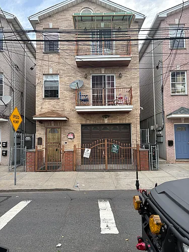 38 Congress St #1 Photo 1
