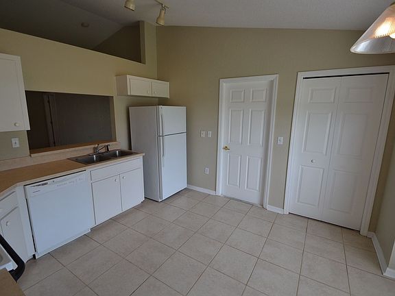 5th image of 4849 Rustic Palm Dr