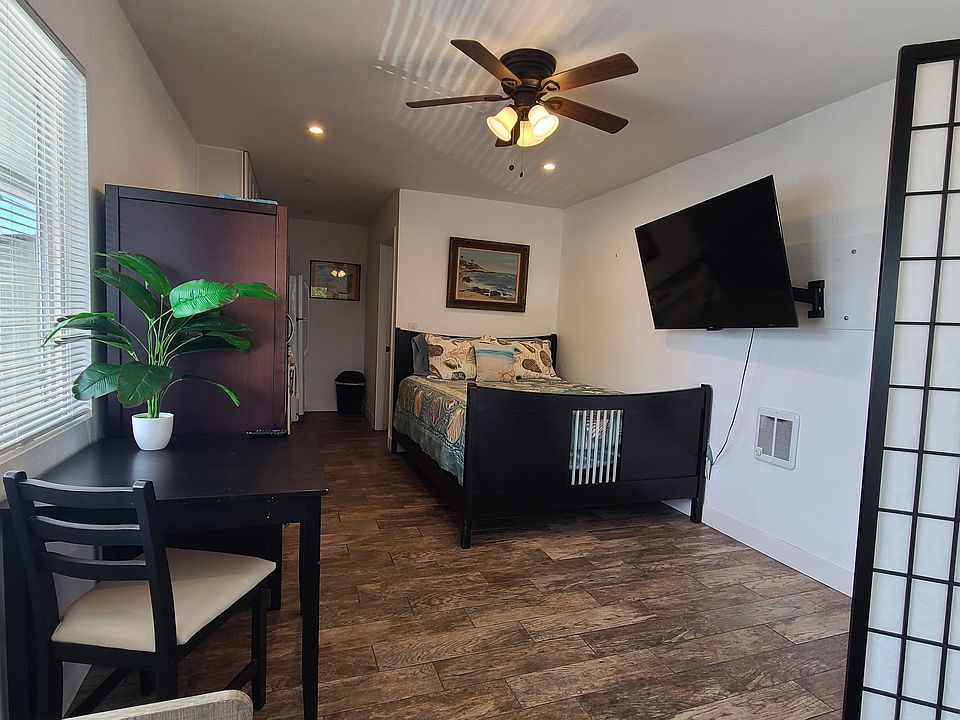 1st image of 2026 Montgomery Ave #5