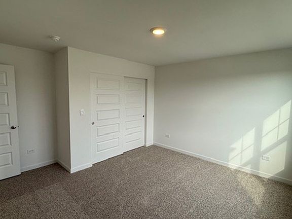 4th image of 11223 Fleetwood St