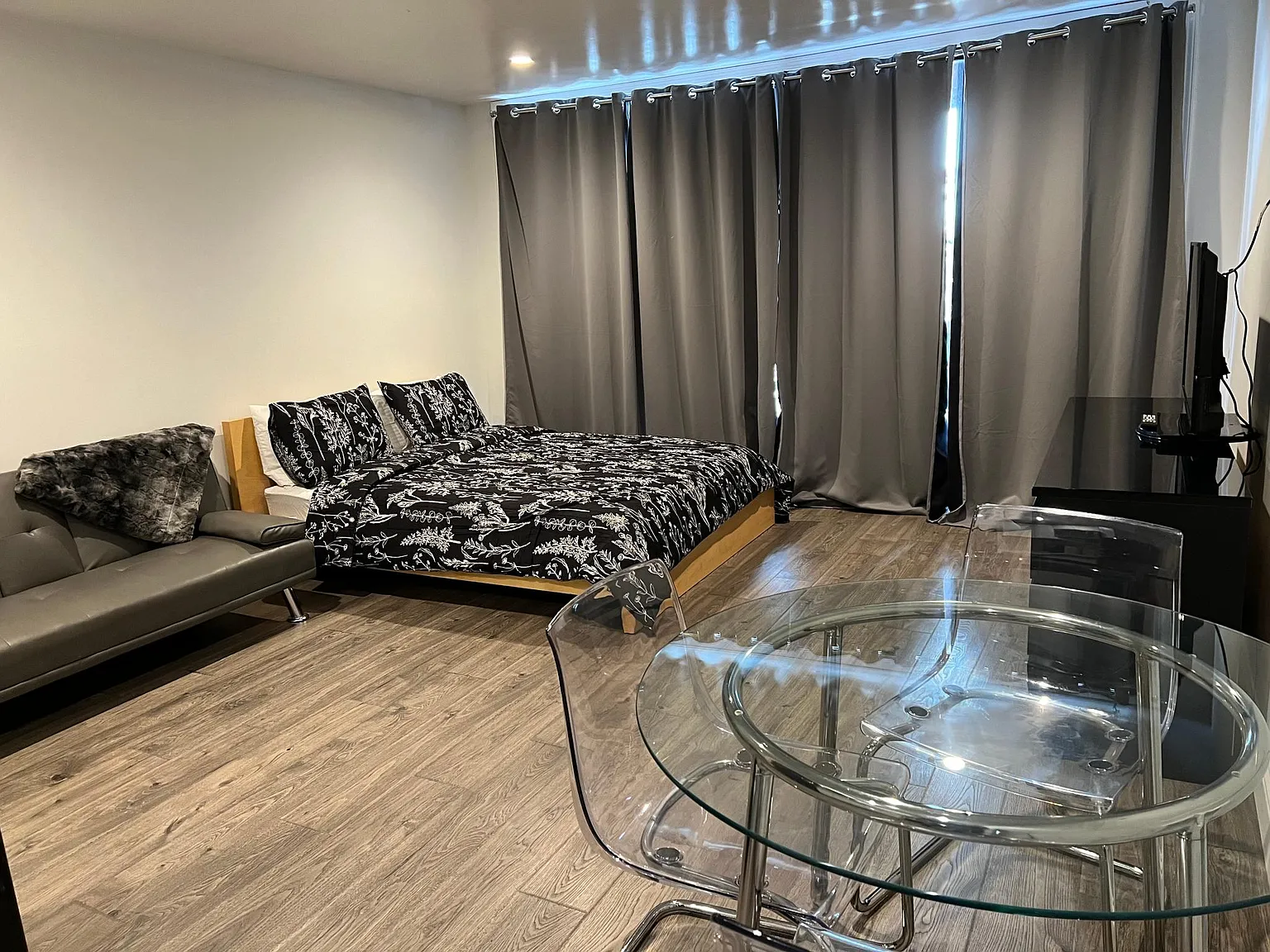 1 bed, 336 sqft, $1,795 — Photo 4