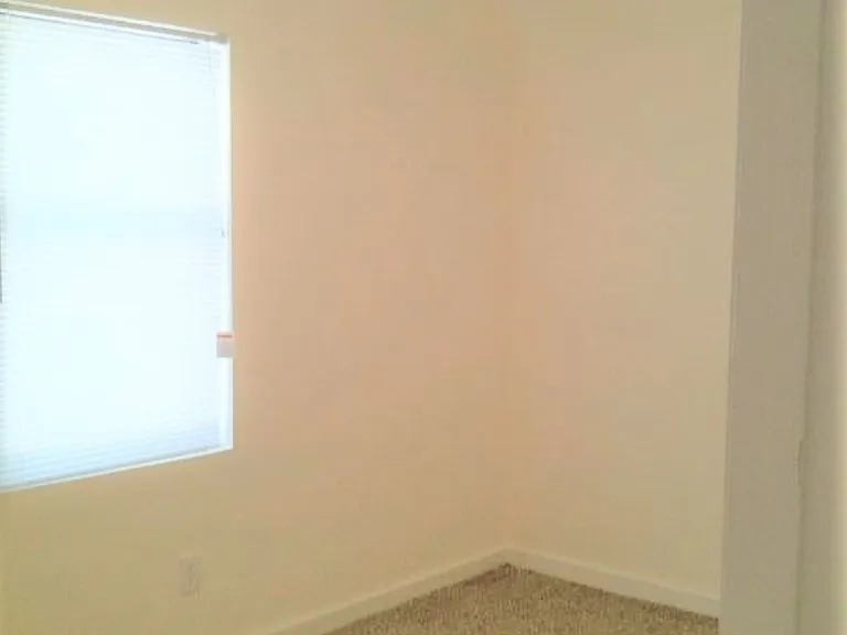 1244 Holden Dr — Photo 6