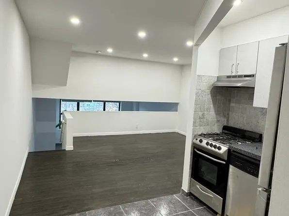 175 Zoe St APT 5B, Staten Island, NY 10305