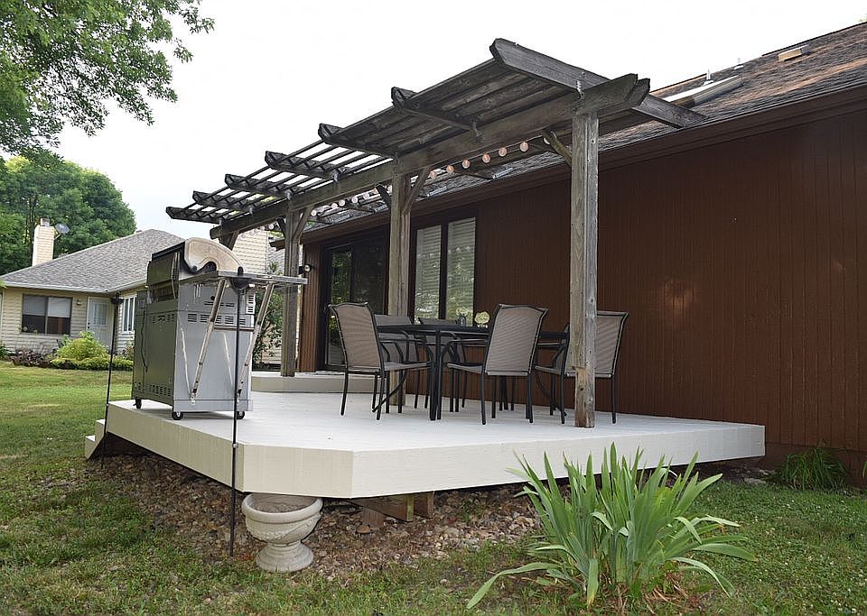 2nd image of 2138 Stevenson Dr