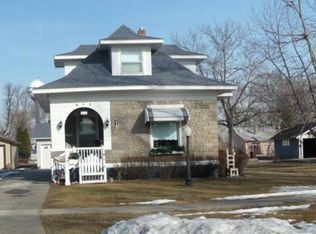 615 C St, Shelton, NE 68876