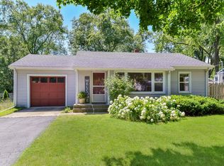 1409 S 6th St, St Charles, IL