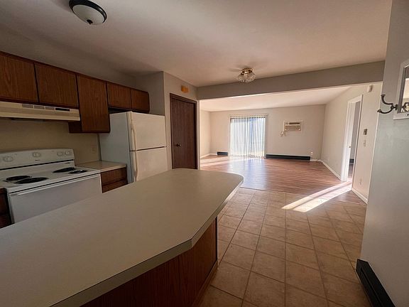2nd image of 15527 Clovernook Dr