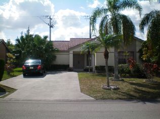 10600 NW 70th St, Fort Lauderdale, FL 33321