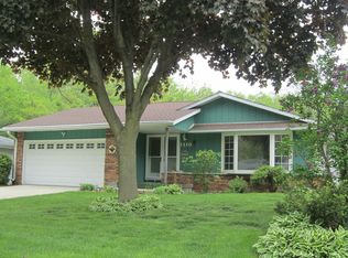1510 Brynwood Dr, Madison, WI 53716
