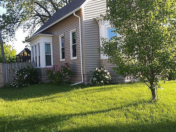 2nd image of 1227 15th Ave