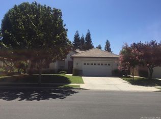 2708 Legend Rose St, Bakersfield, CA 93311