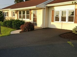 166 Reading Rd, East Earl, PA 17519