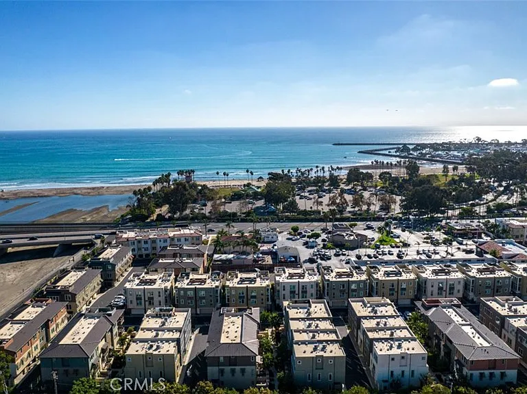 876 Doheny Way — Photo 43