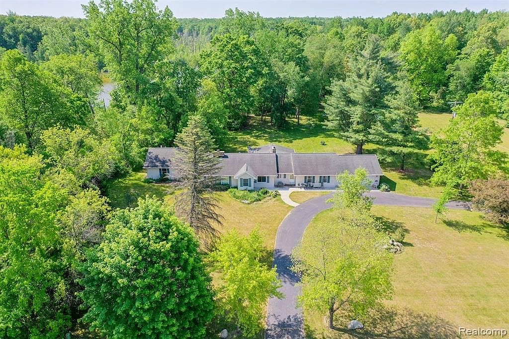 273 Columbiaville Rd, Columbiaville, MI 48421 Zillow