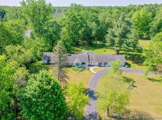 273 Columbiaville Rd, Columbiaville, MI 48421