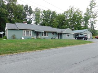 9 Harris St, Fulton, NY 13069