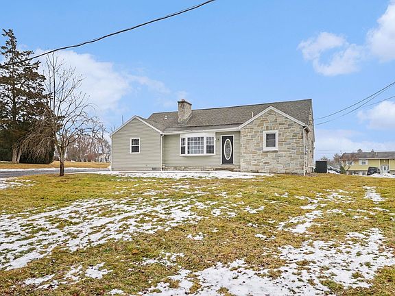 5th image of 5885 Avis Ln