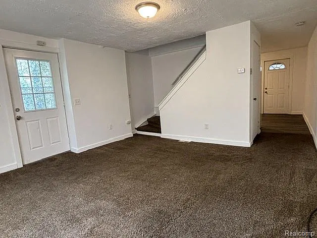 2 bed, 1.0 bath, 800 sqft, $995 — Photo 4