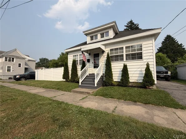 14 Pleasant Ave, Ilion, NY 13357