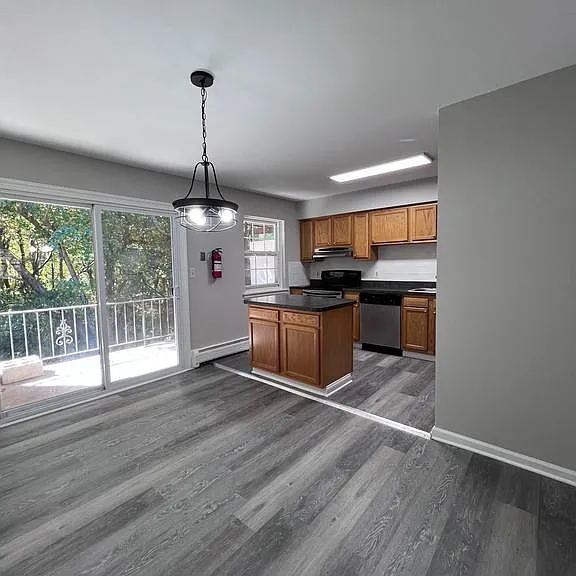 511 Garnet Dr — Photo 5