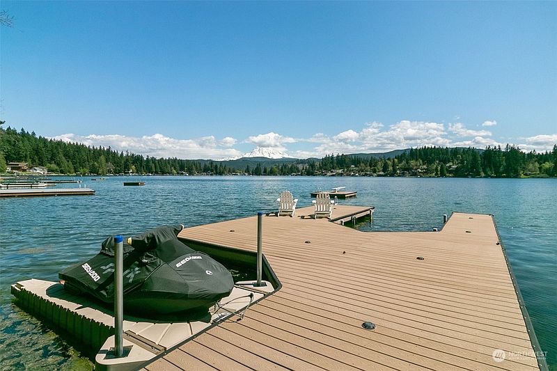 2nd image of 11512 Clear Lake North Road E