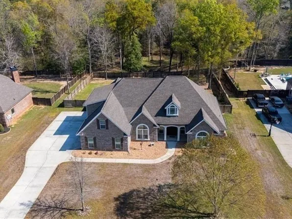 4046 Coosa Dr, Bonaire, GA 31005