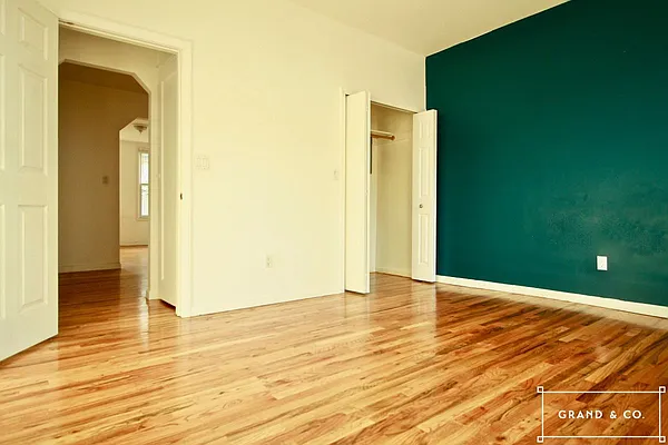 Rented by Grand & Co. | media 4