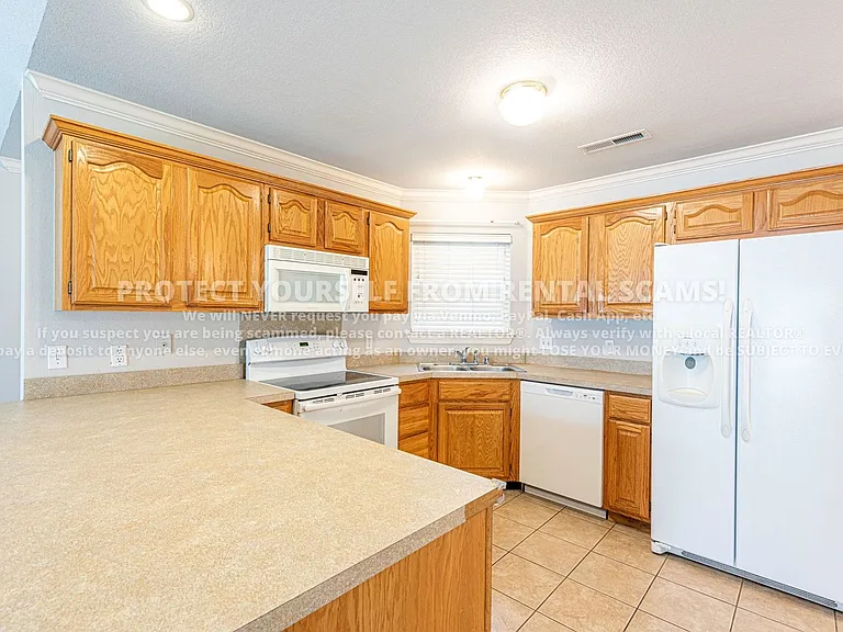 245 Ravenwood Rd — Photo 6