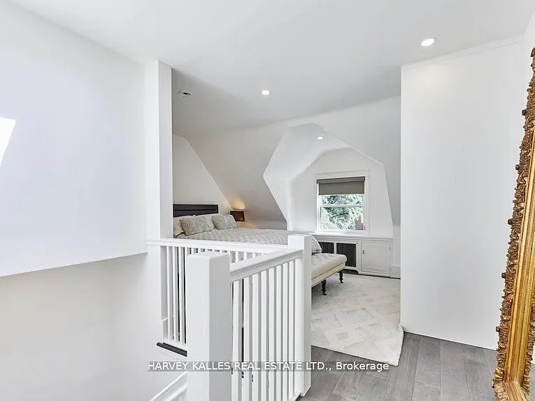 96 Balmoral Ave — Photo 19