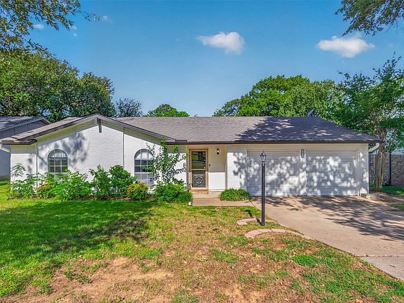 2nd image of 2510 Mintwood Pl