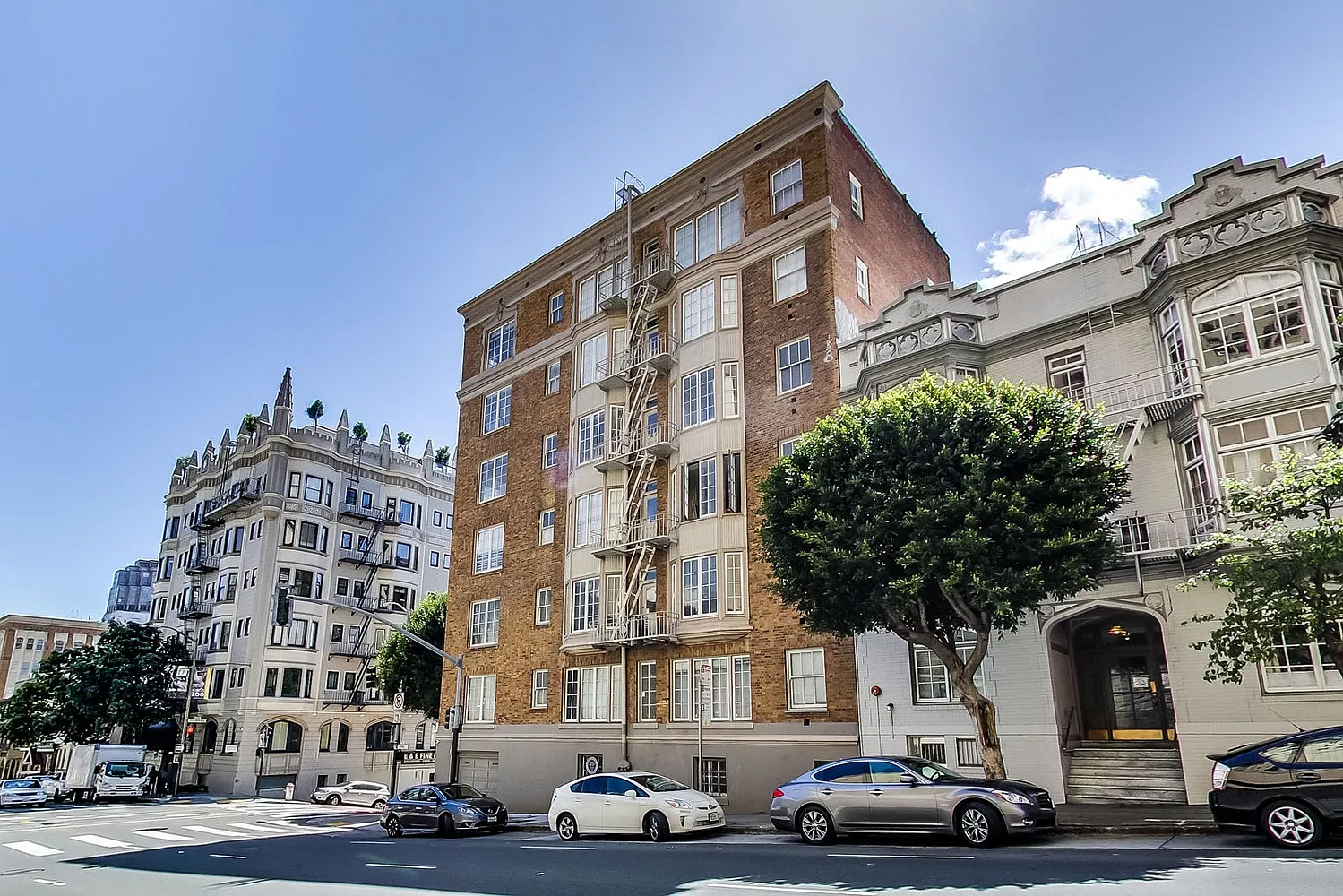 655 Powell St APT 604 - Image 4