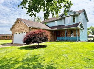 1514 McCoy Dr, Edwardsville, IL 62025