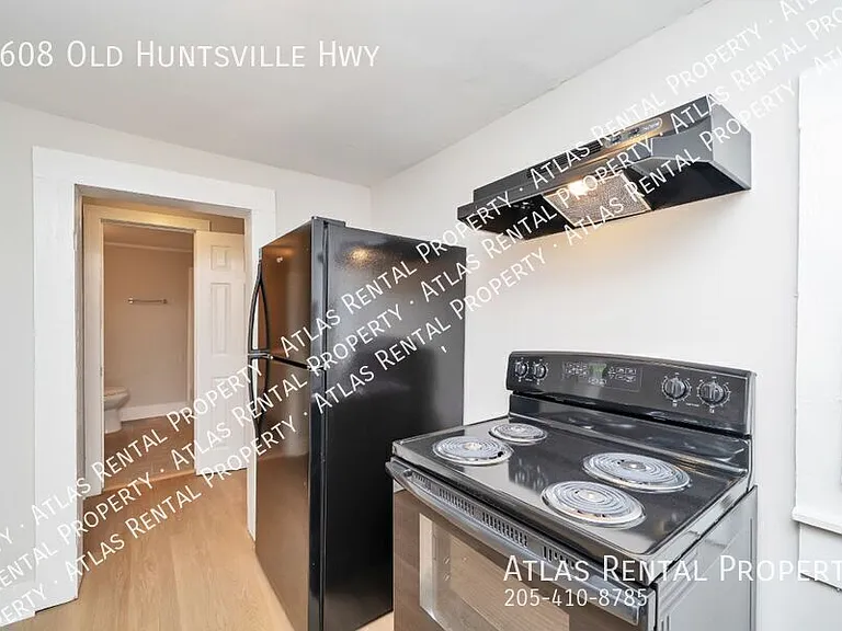 1608 Old Huntsville Hwy NW — Photo 17