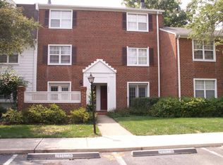 2804 S Wakefield St #A, Arlington, VA 22206