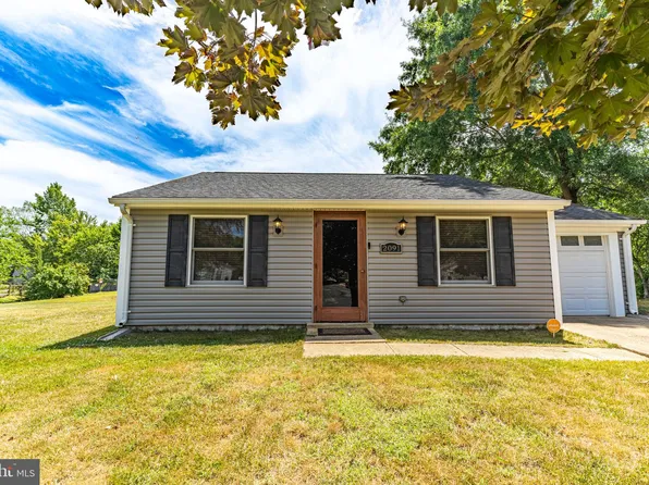 2091 Edinburgh Ct, Waldorf, MD 20602