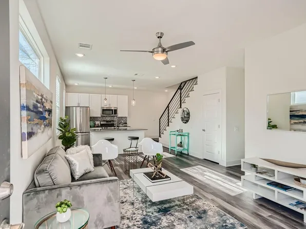 6814B Suena Dr, Austin, TX 78741