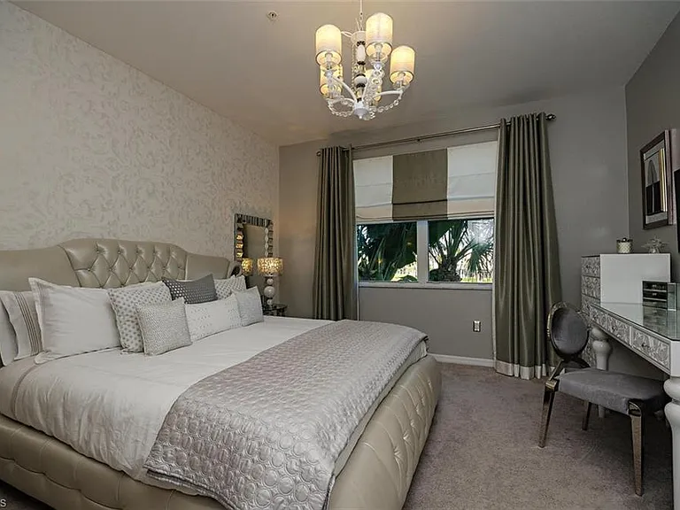 4650 Hawks Nest Way #M-202 — Photo 5