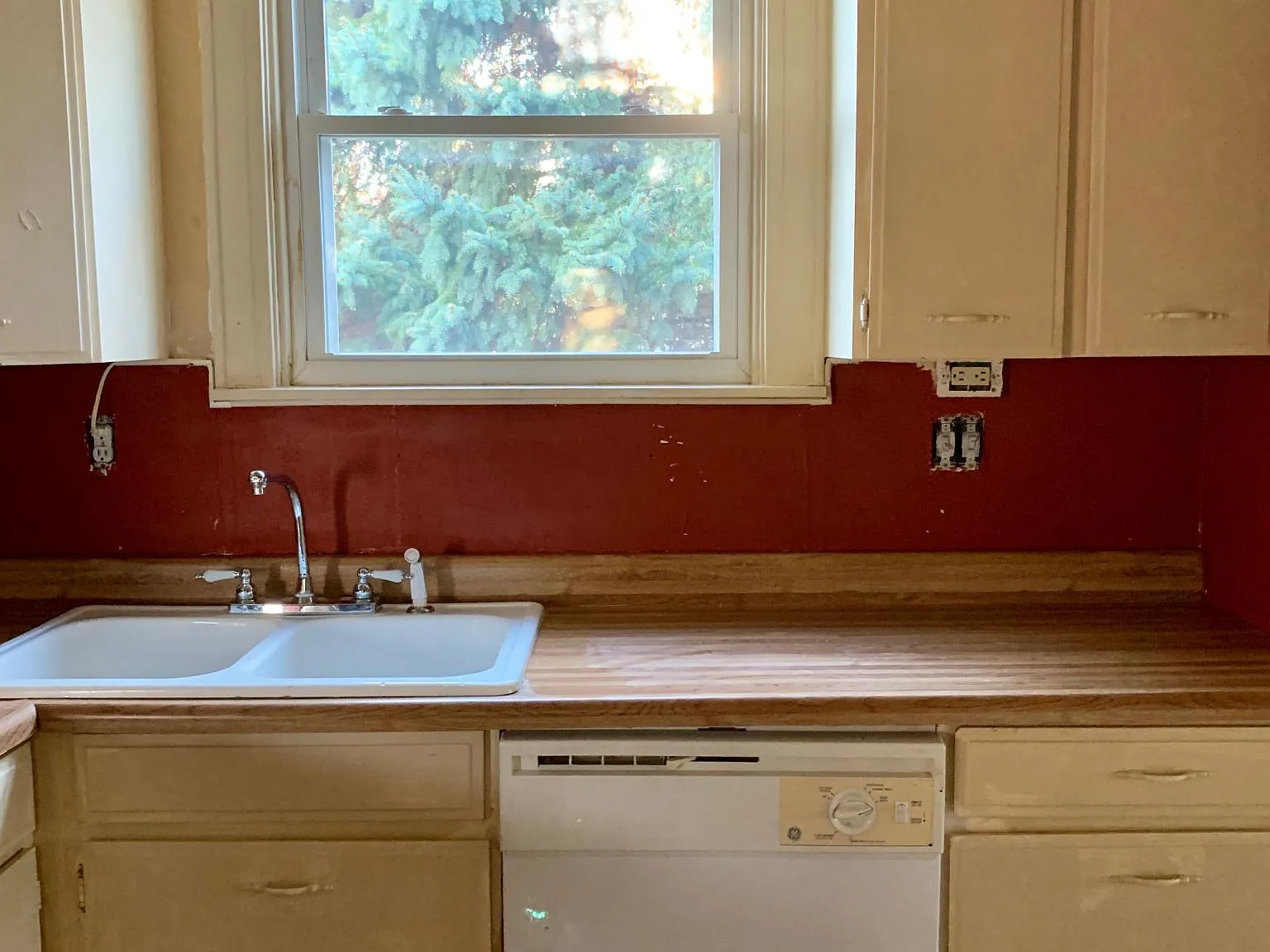 2 bed, 1.5 bath, 1310 sqft, $1,300 — Photo 4