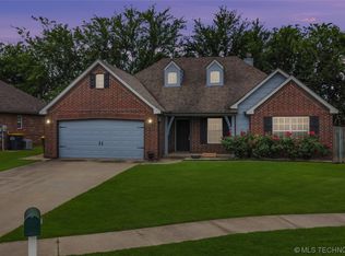 1106 E 146th Pl S, Glenpool, OK 74033