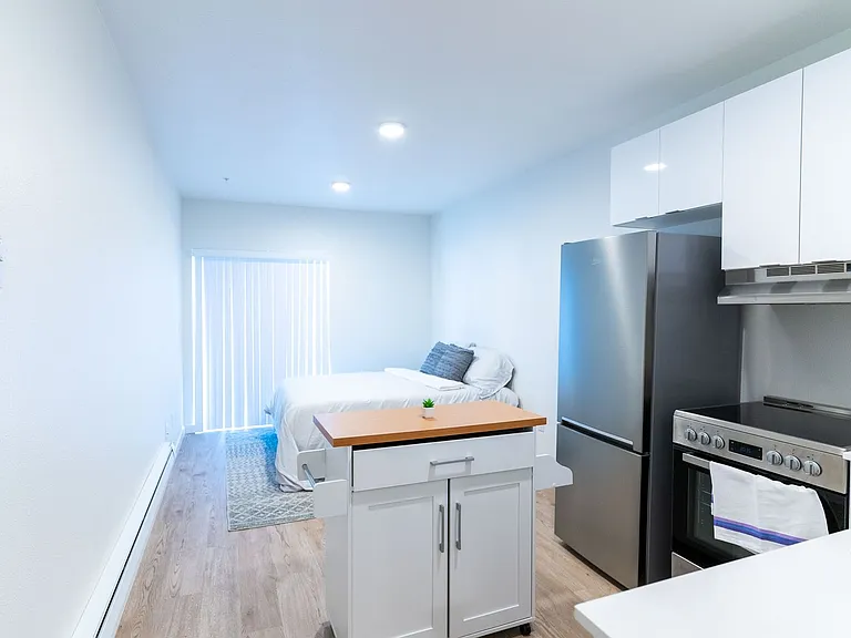 Welcome to Harborside Flats — Photo 11