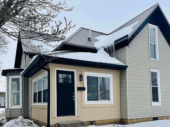 3rd image of 32 N McCullum St