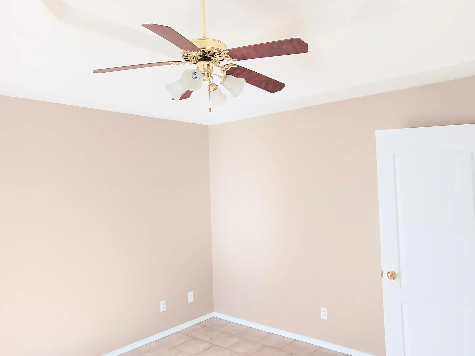 2 bed, 945 sqft, $850 — Photo 3
