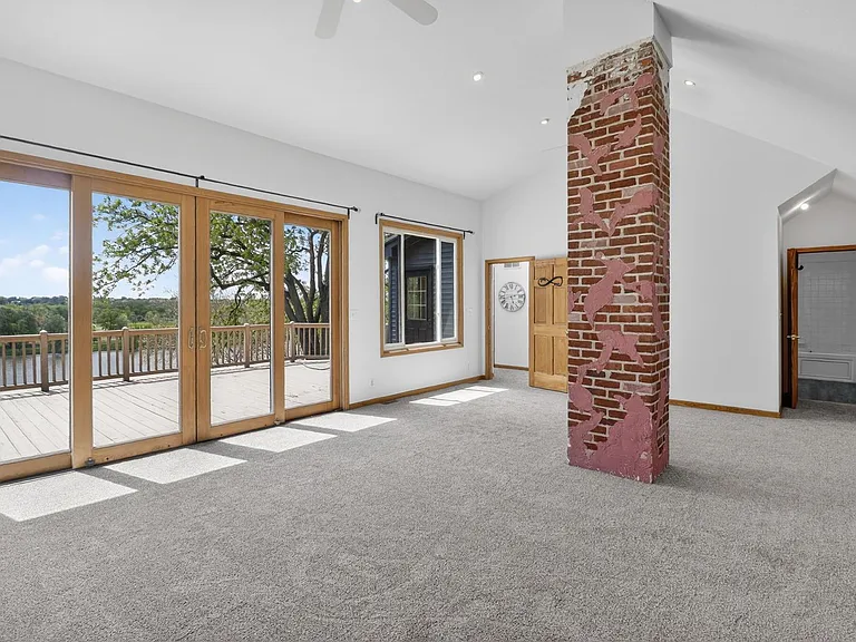 1210 River Rd — Photo 26
