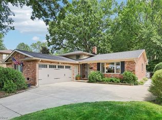 5485 W 227th St, Fairview Park, OH 44126