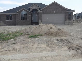 51623 Battanwood Dr, Macomb, MI 48042