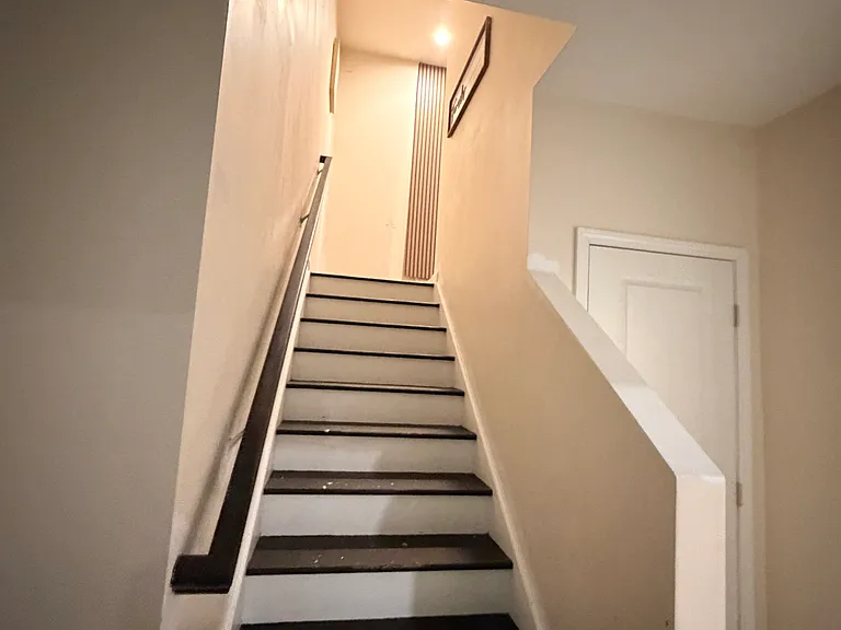 7318 Shady Tree Ct — Photo 88