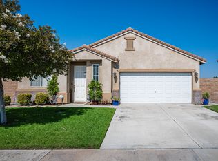 7690 Poppy Ln, Fontana, CA 92336