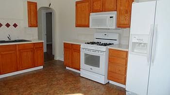 4th image of 1514 Maryland St