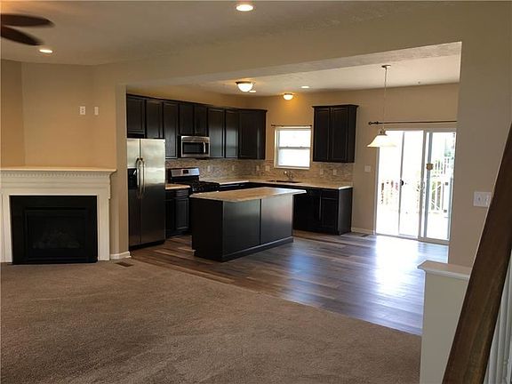 4th image of 105 Alderwood Dr