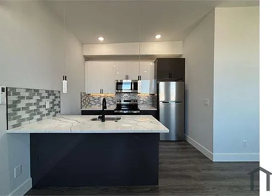 1515 W Dauphin St #12 — Photo 2